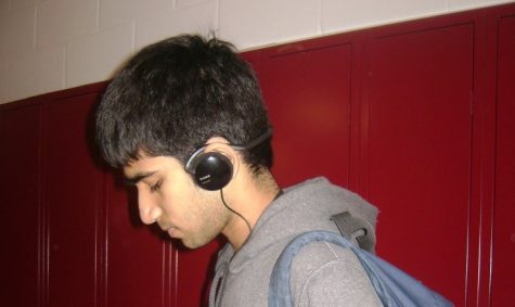 Students Listen to Music During School