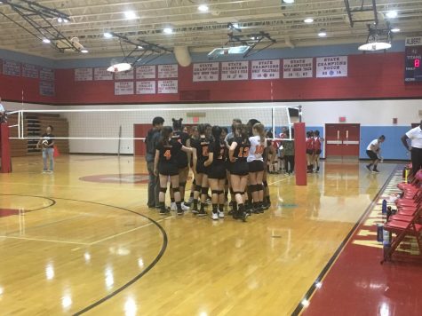 Rams Secure First Win in Straight Sets