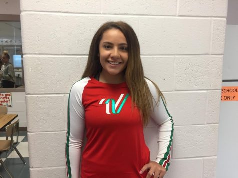 Garzon Wins Cheer All-American Award for Performing, Leadership