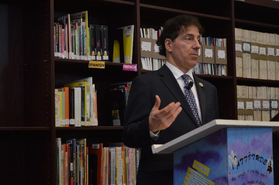 Congressman Jamie Raskin spoke at the IMC after meeting with student marching on capital hill. 