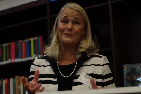 Former Congresswoman Discusses Civic Engagement, Importance of Informed Citizenry